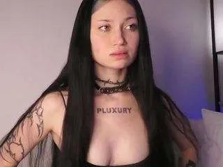 Offline apluxury on CamSoda