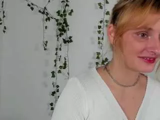 Offline ariana-sunset on CamSoda