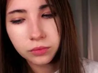 arlinetrentinella — Take off my top. [200 tokens remaining]