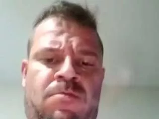 Offline arowe698 on CamSoda