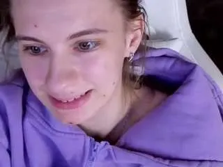 Offline ash-leyy on CamSoda