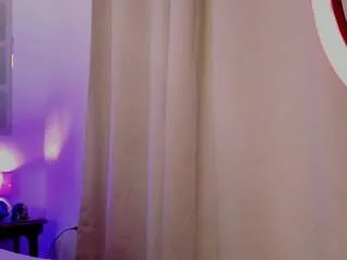 Freechat ashly-pnik1 on CamSoda