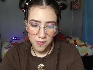 Offline aurorashy on CamSoda