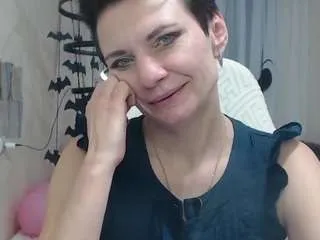 Freechat avasaturnian on CamSoda