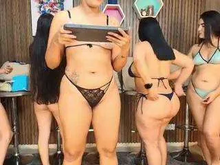 Offline baby33hot on CamSoda