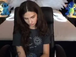 Offline babyflowers on CamSoda