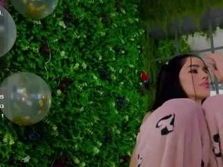 Freechat babynyco on CamSoda