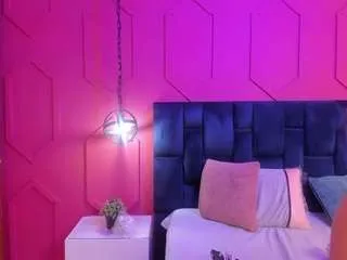 Offline beauty-milf on CamSoda