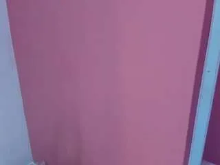 Offline beauty-milf on CamSoda