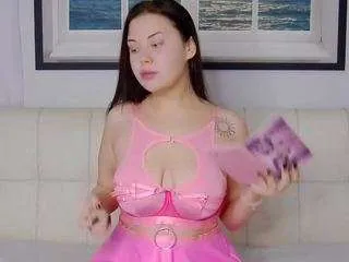 Freechat betty-cherry on CamSoda