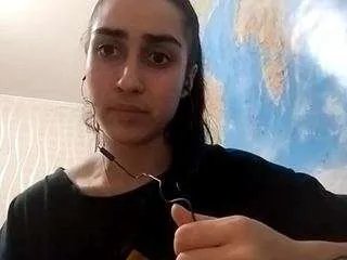 bettyannhernon — show my bra [50 tokens remaining]