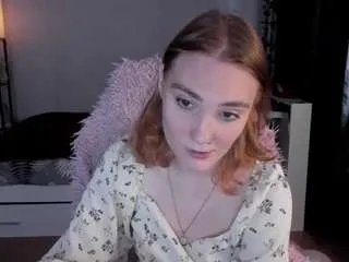 Freechat bettybunny on CamSoda