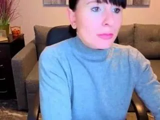 bettyjonesi on CamSoda 