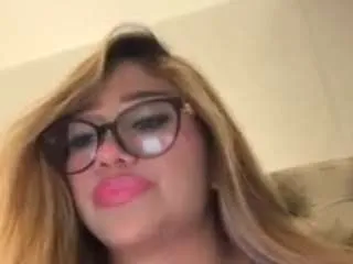 Freechat biancalatin on CamSoda