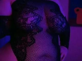bigbootybullynisha from CamSoda