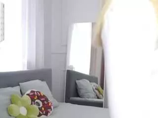 Offline blue-bow on CamSoda