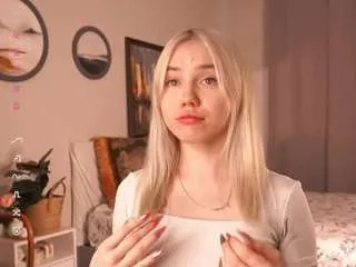 Offline blue-bow on CamSoda