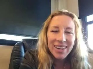 Offline bmorganne420 on CamSoda