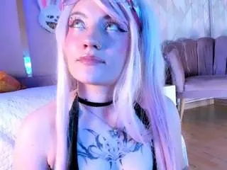 Offline broklinwhite on CamSoda