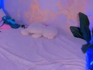 Offline camila-white1 on CamSoda