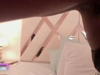 Freechat camilalevis on CamSoda