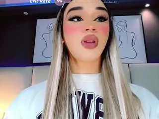 Freechat camilavasquezz on CamSoda