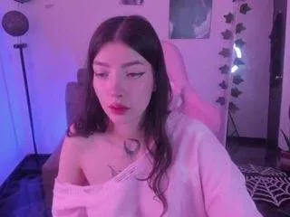 Offline camimila9 on CamSoda