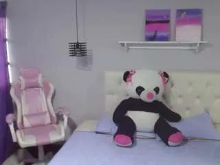 Offline candy-1 on CamSoda