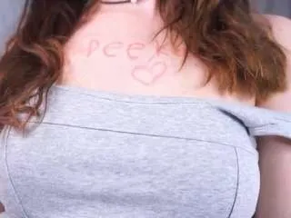 Freechat candy-leya on CamSoda