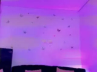 Offline candyloverts222 on CamSoda