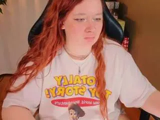 Away carolinawinter on CamSoda