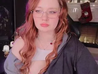 Away carolinawinter on CamSoda