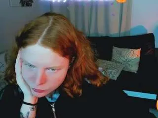 Offline cassieredkiss on CamSoda