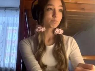 Freechat catalinaandersen on CamSoda