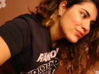 Offline chantal-leon on CamSoda