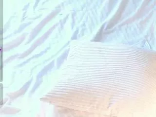 Freechat chelseaheritage on CamSoda