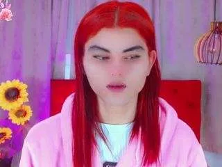 Freechat chloe-hot-xxx on CamSoda