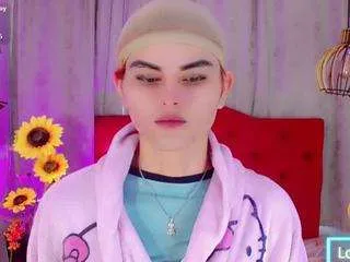 Freechat chloe-hot-xxx on CamSoda