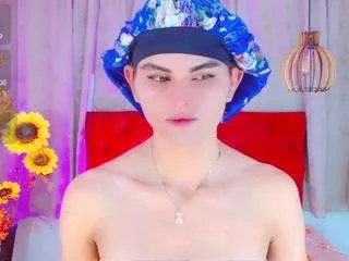 Freechat chloe-hot-xxx on CamSoda