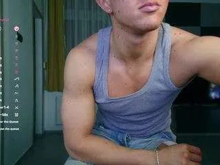 Offline christianlevinee on CamSoda