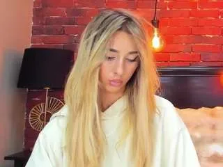 Offline christynaross on CamSoda