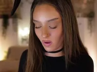 Freechat claramia on CamSoda