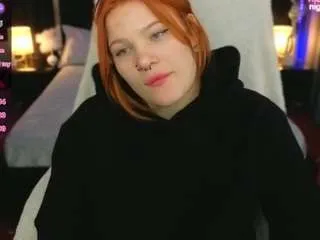 Offline clumsynana on CamSoda