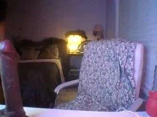 Freechat cocolefeme on CamSoda