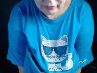 Freechat crystaleva on CamSoda