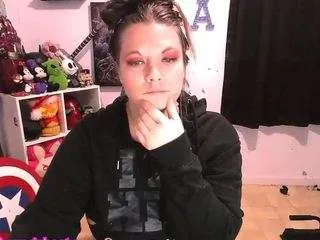 Freechat cutiebooty4u on CamSoda