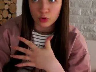 Freechat cwenfenney on CamSoda