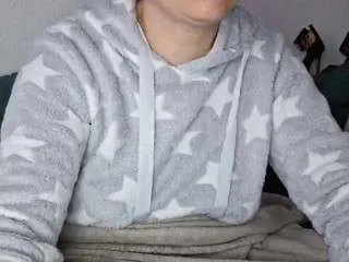 Offline cyndeewinter on CamSoda