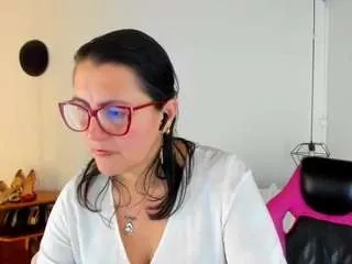 Offline d-martii on CamSoda