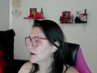 Offline d-martii on CamSoda